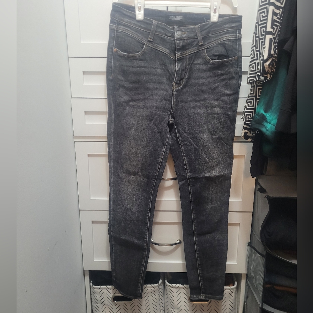 JUDY BLUE VINTAGE BLACK YOKE SKINNY JEAN